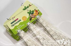 Hanger dây nhựa ba dây treo kẹo ngậm họng Tín Phong.