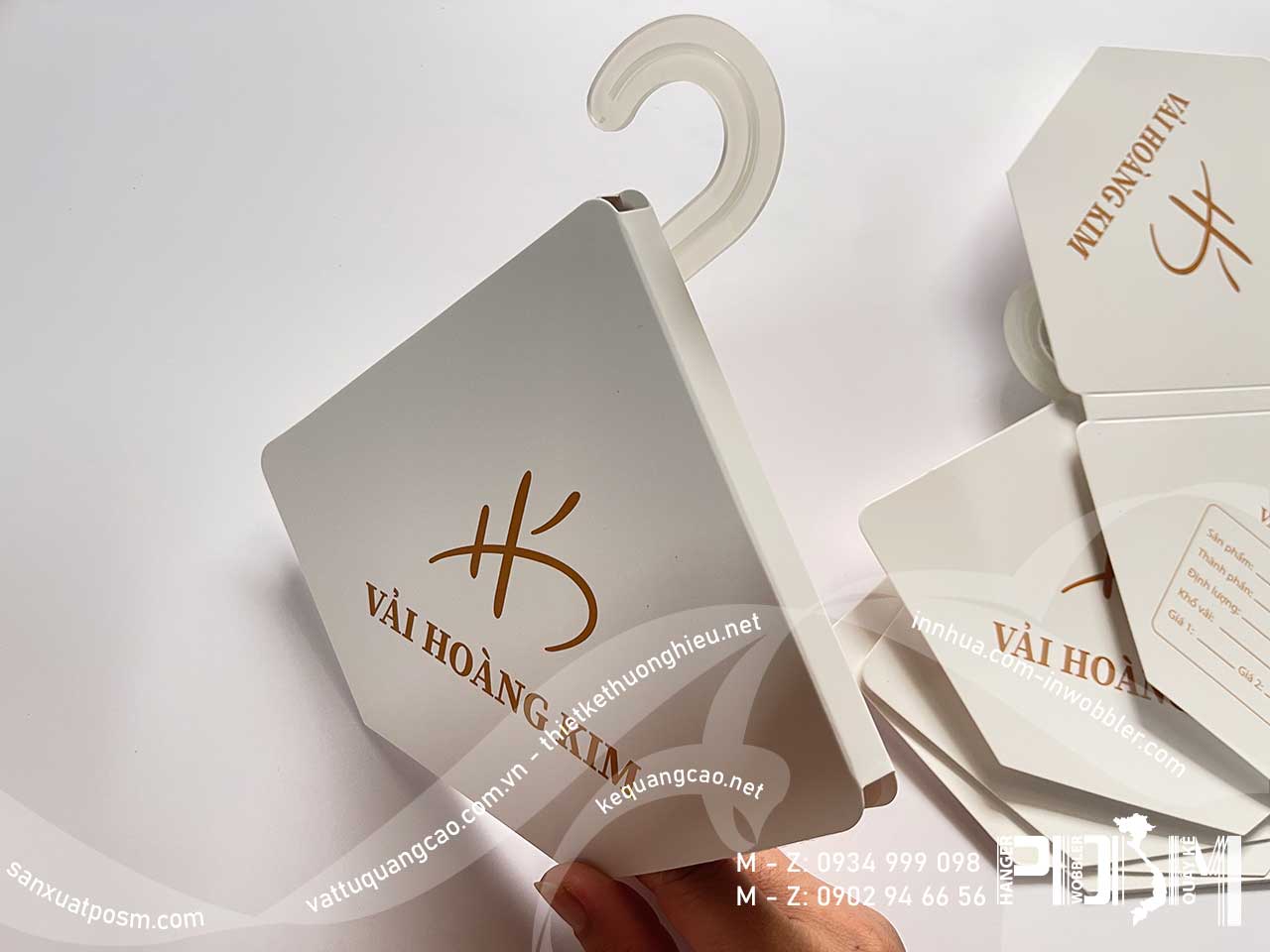hanger mẫu vải vuông hanger mẫu vải vuông