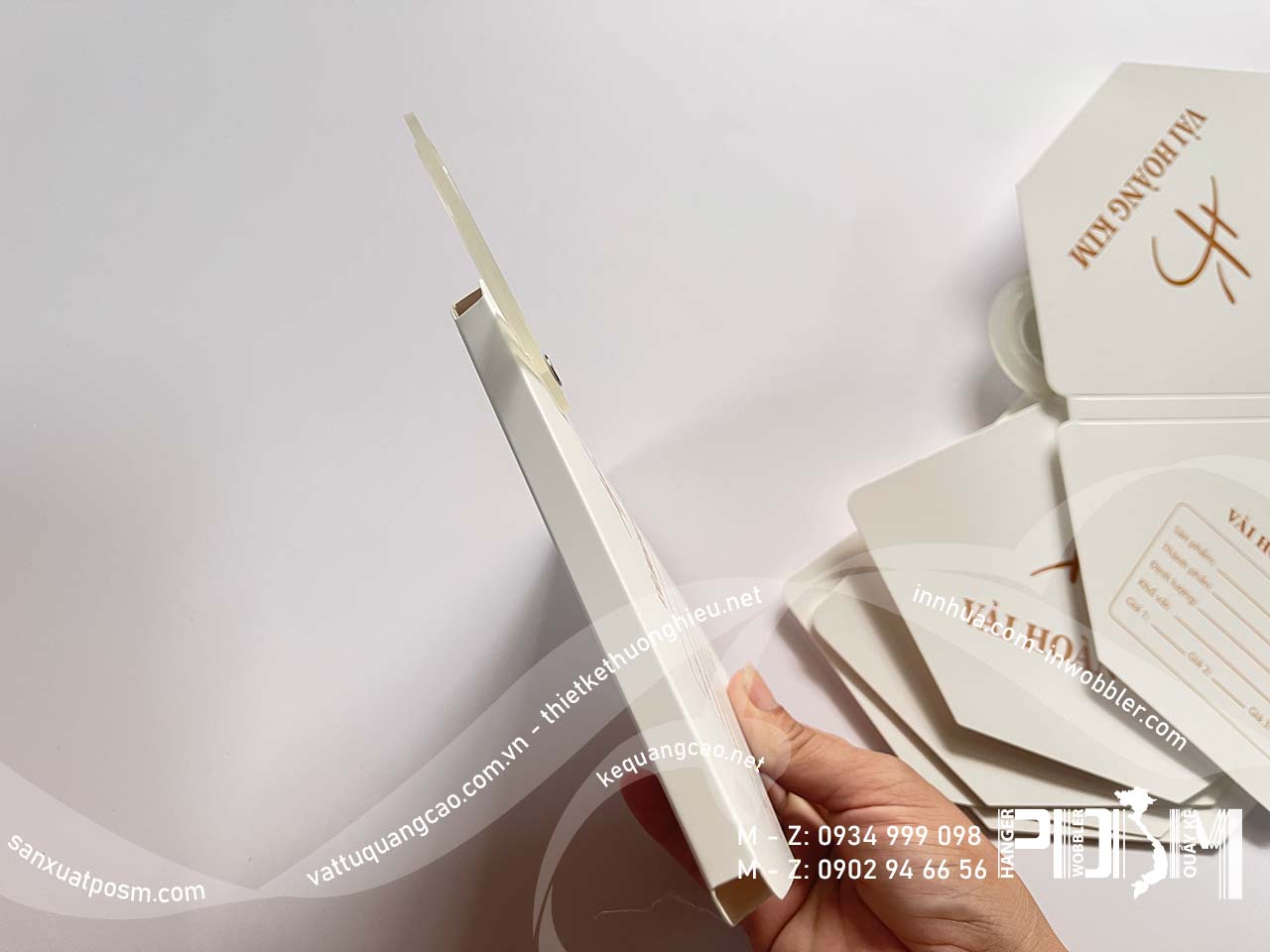 hanger mẫu vải vuông hanger mẫu vải vuông